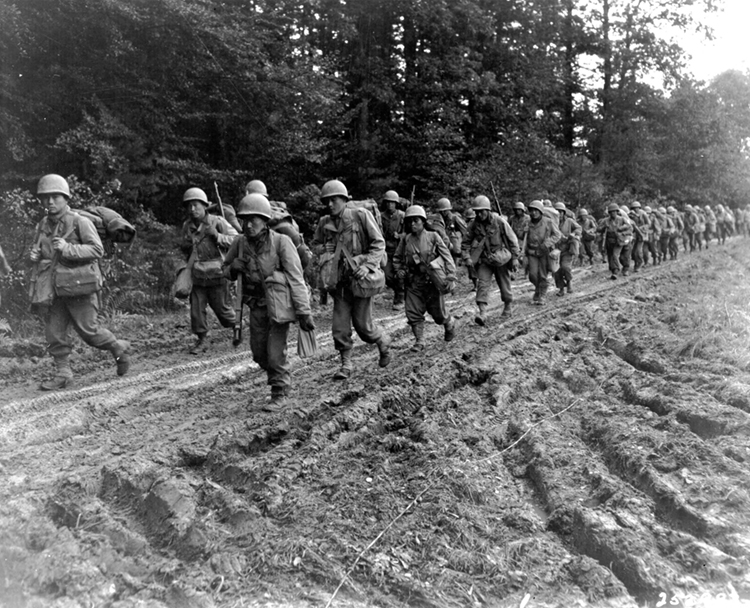 The 442nd Regimental Combat Team advances towards Bruyères, France, in October 1944. Credit: U.S. Army Photo/US National Archives