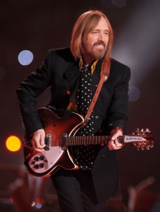 Musicians Tom Petty & The Heartbreakers perform during the 'Bridgestone Halftime Show' at Super Bowl XLII between the New York Giants and the New England Patriots on February 3, 2008 at University of Phoenix Stadium in Glendale, Arizona. Credit: © Jeff Kravitz, Getty Images
