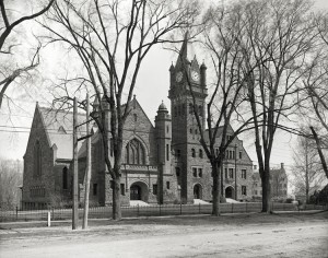 Mary Lyon Hall, Mount Holyoke College, South Hadley, Massachusetts, circa 1908. Credit: Library of Congress
