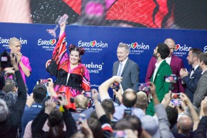 Netta with her trophy at the 2018 Eurovision Song Contest. Credit: Wouter van Vliet, EuroVisionary (licensed under CC BY-SA 4.0)