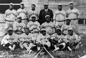 Team publicity photo for 1919 Chicago American Giants, an African American baseball team. Credit: Public Domain